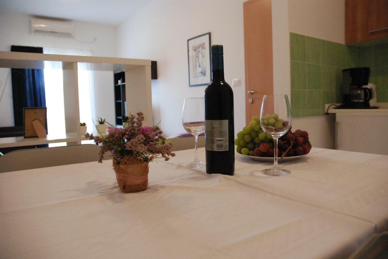 Apartmani Radin Rosini Exterior foto