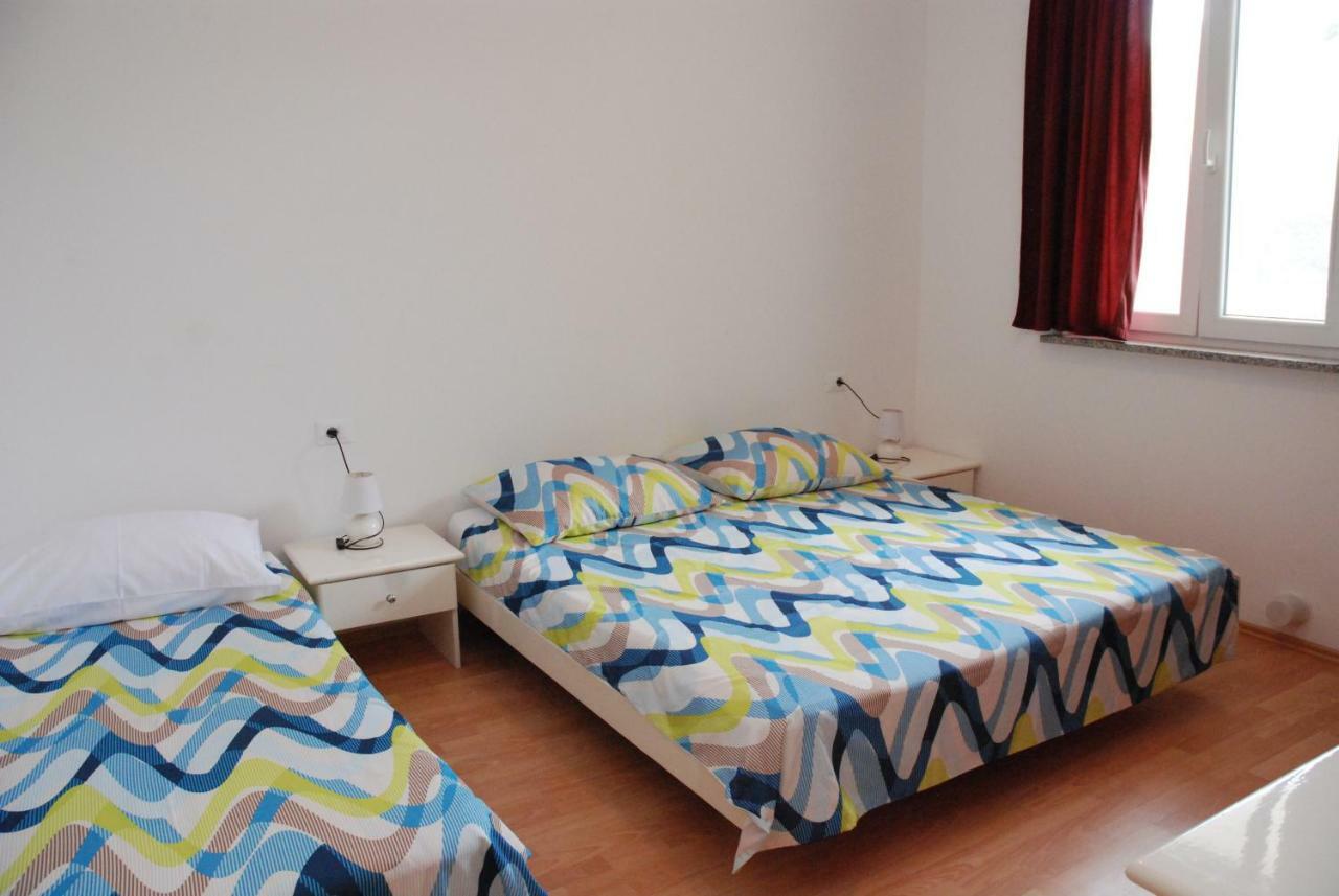 Apartmani Radin Rosini Exterior foto